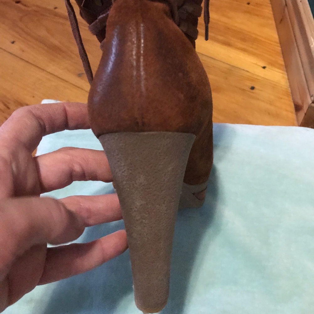 Fox brown booties